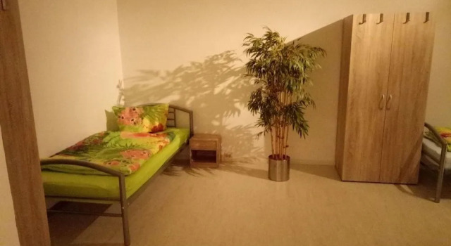 Monteurwohnung Weissenfels, Prenota Hotel Hotel a Garz con parcheggio, Parcheggio