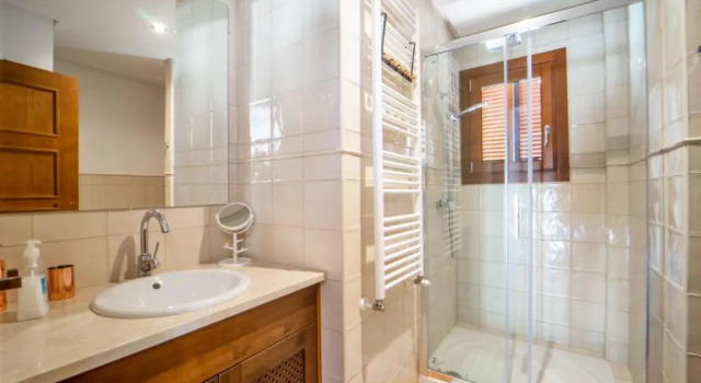 Вилла Stunning Villa with Private Heated Pool - RI25EV