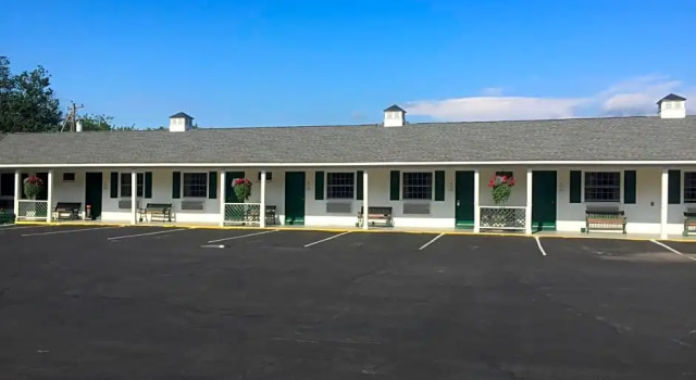 Номер Standard Briarcliff Motel