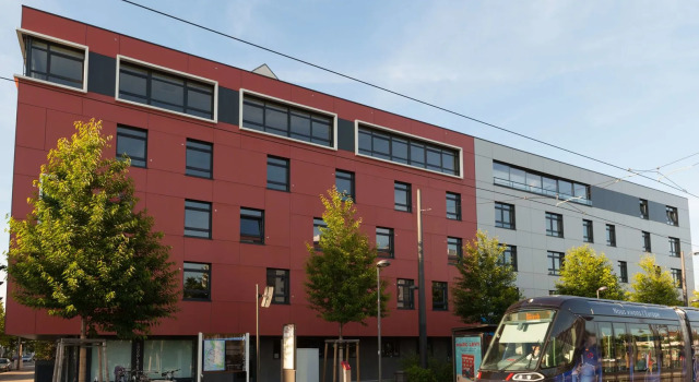 The Originals Boutique, Hôtel-Restaurant dAlsace, Strasbourg Sud, Book Hotel Hotels in Alsace with a Pool, Swimming Pool