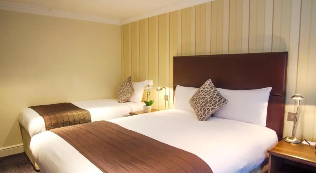 Трёхместный номер Standard Four Points Flex by Sheraton Brighton Seafront