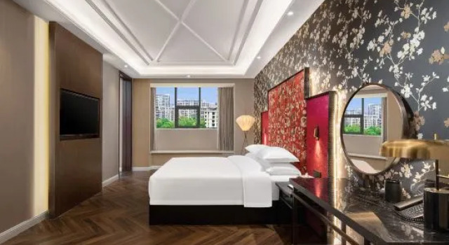 Люкс Deluxe Jinjiang Metropolo Hotel (Zhuzhou Lukou Branch)