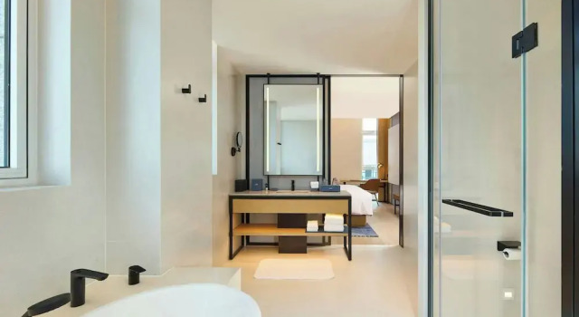 Люкс Executive c 1 комнатой с видом на город Four Points By Sheraton Qingdao, Chengyang East