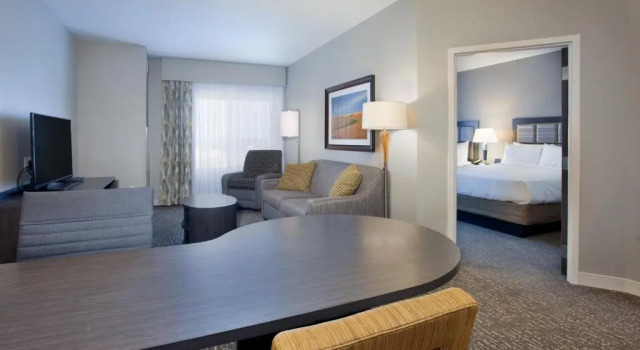 Четырёхместный люкс c 1 комнатой Candlewood Suites Kearney by IHG
