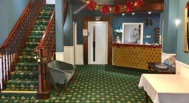Devon Bay Hotel