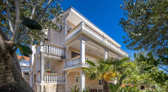 Stunning Apartment in Novi Vinodolski With Wifi and 4 Bedrooms