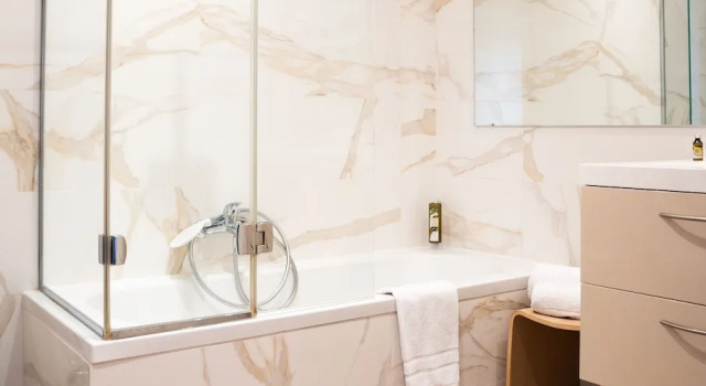 Трёхместный номер Standard с красивым видом из окна Hotel Suisse