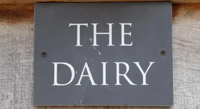 The Dairy, Birdham, Забронировать Отель Отели Исторического графства Суссекса с парковкой, Парковка