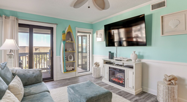 Golden Mile Getaway Steps From the Beach