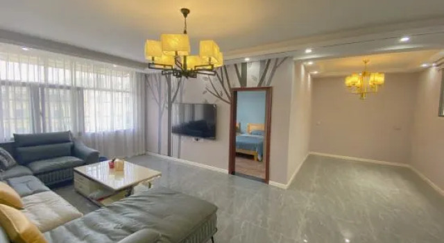 Люкс с 3 комнатами Lichuan Yuchen Homestay