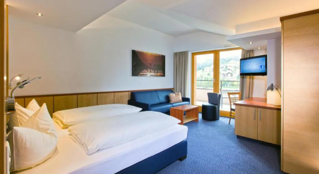 Полулюкс Hotel Lukas