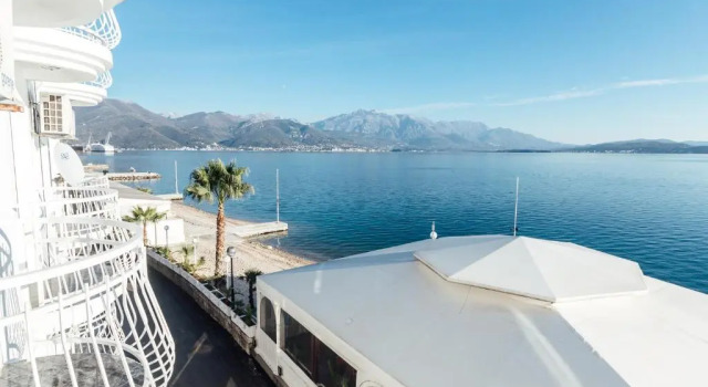 Трёхместный номер Superior с видом на море Hotel Azzurro