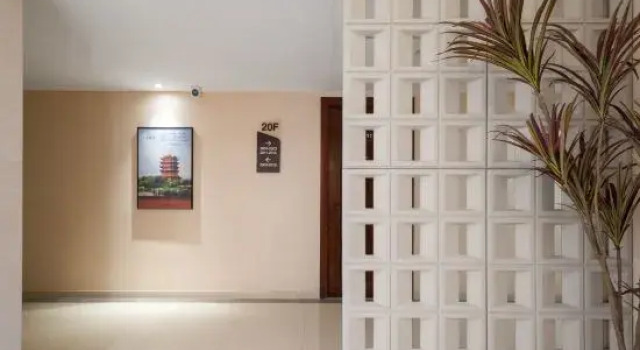 Orange Hotel