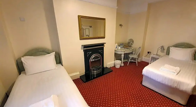 Номер Standard Alexandra Hotel