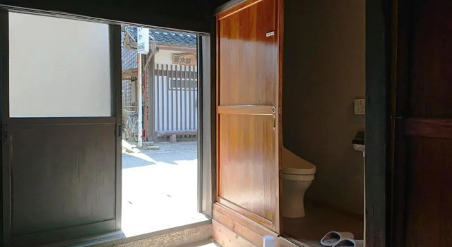 Carafuru Japanese Old House(カラふる 築100年の古民家に一棟貸切りの宿), Boek Hotel Sado 