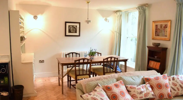 1 Bedroom Chelsea Flat With Communal Garden