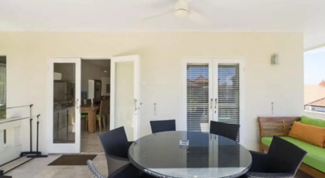 Номер Standard Пентхаус с 3 комнатами с балконом Beach Melati Apartments