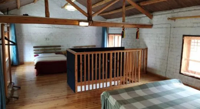 Suite Lezhi Inn