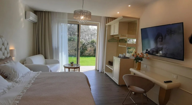 Трёхместный номер Deluxe с видом на сад Dreams Guest House