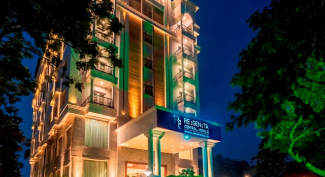 Regenta Central Herald, Book Hotel Hoteller i Mysore med parkering, Parkering