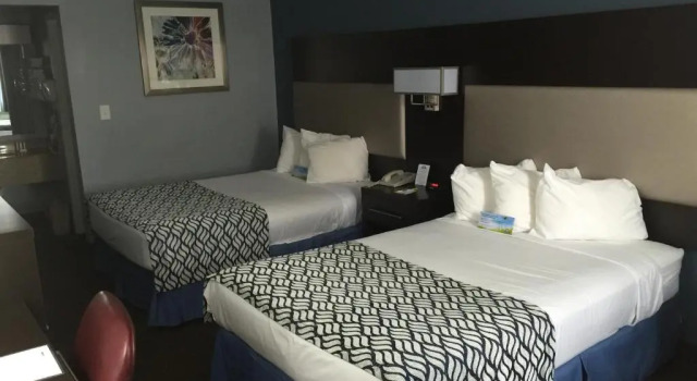 Двухместный номер Deluxe Days Inn by Wyndham Austin/University/Downtown