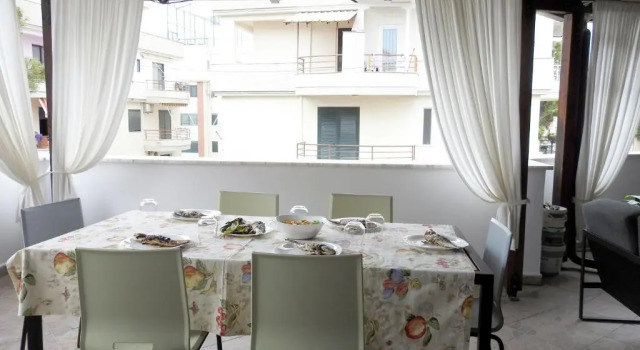 Апартаменты Vacation Vibes - Modern Apartment in Golem near sea