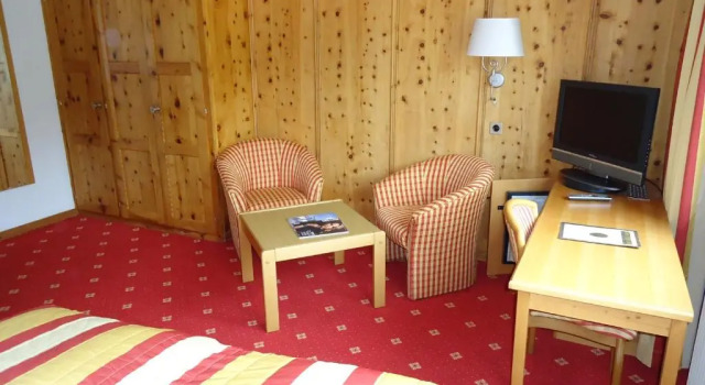 Номер Standard Grand Hôtel du Parc