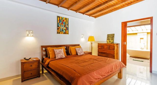 Awesome 1BR Villa in the heart of Seminyak, Забронировать Вилла Коттеджи провинции Бали, Коттедж