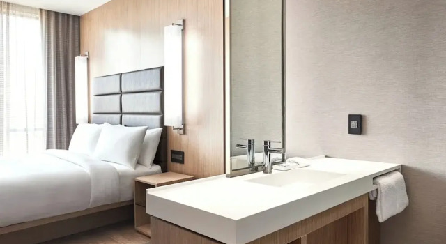 Номер Deluxe AC Hotel by Marriott Dallas Frisco