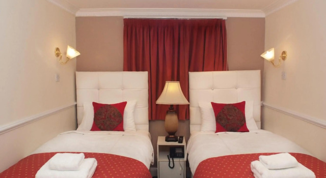 Classic Hyde Park Hotel