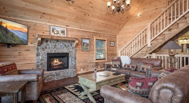 Smoky's Grand View 5 Bedroom Home