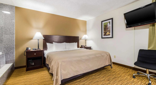 Люкс c 1 комнатой Quality Inn & Suites Lacey Olympia