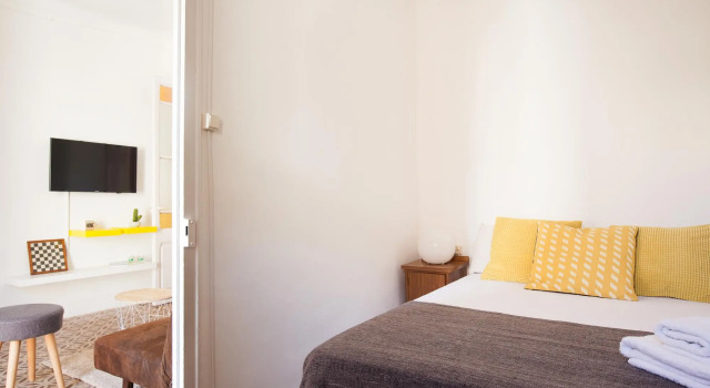 CONSELL DE CENT · Loving the Sagrada Familia 3BR comfort apartment
