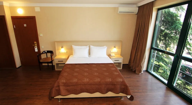Номер Deluxe Batesta Hotel