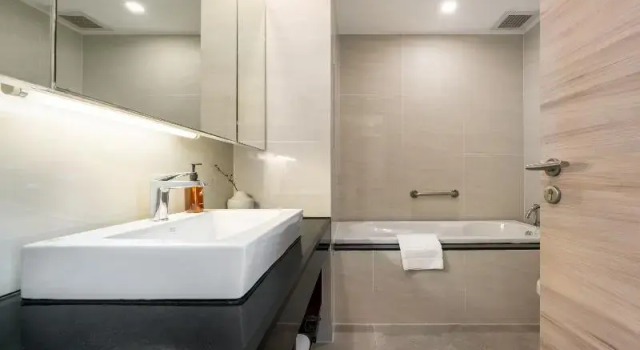 Двухместный номер Standard c 1 комнатой с балконом Adelphi Suites Bangkok