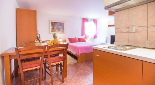 Студия Apartments Babilon