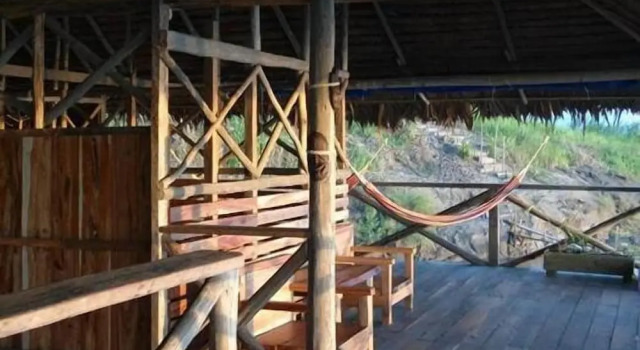 Camera familiare Standard con balcone Kurupira Cabin Floating