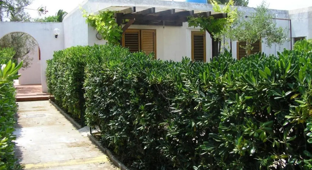 Коттедж с 2 комнатами Casa a Villaggio Paradiso