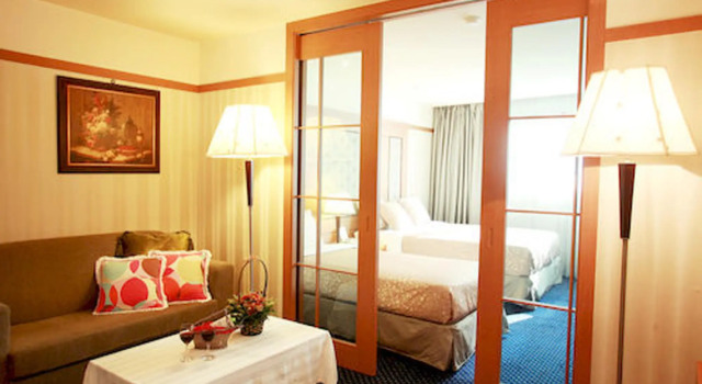 Полулюкс Incheon Airport Hotel Zeumes
