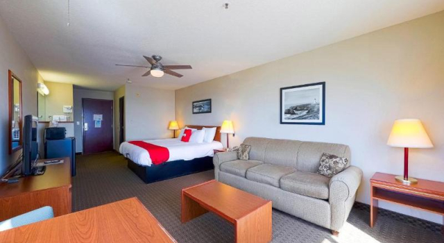 Номер Standard с балконом и с видом на залив Siletz Bay Beachfront Hotel by OYO Lincoln City