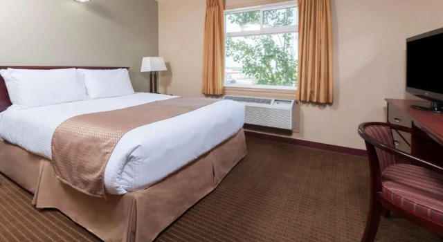Двухместный номер Super 8 by Wyndham Fort Saskatchewan