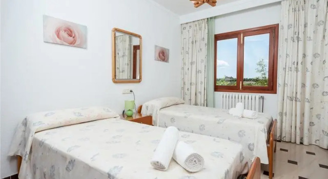 Ullas - Apartment In Marina Manresa. Free Wifi
