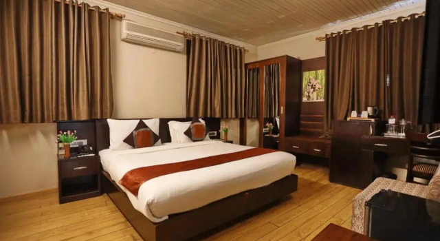 Hotel CH2, Забронировать Отель Сринагар Jammu & Kashmir Ski