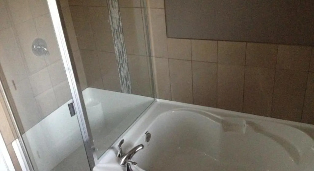 Двухместный люкс с балконом Brookside Inn Boutique Hotel