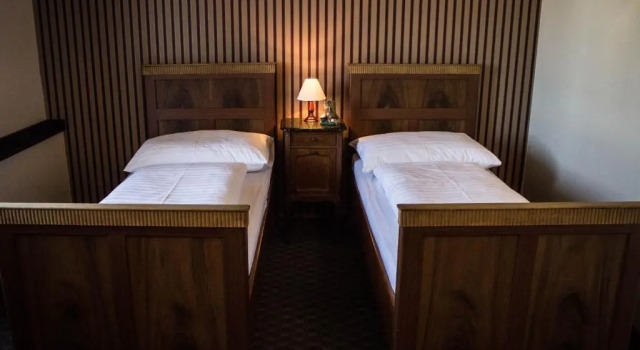 Полулюкс Hotel Continental
