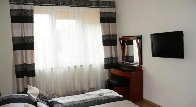 Hotel For You