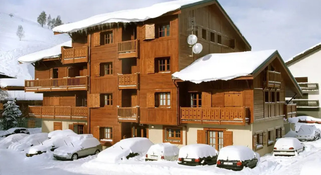 Cozy Mountain Stay for 4 Guests