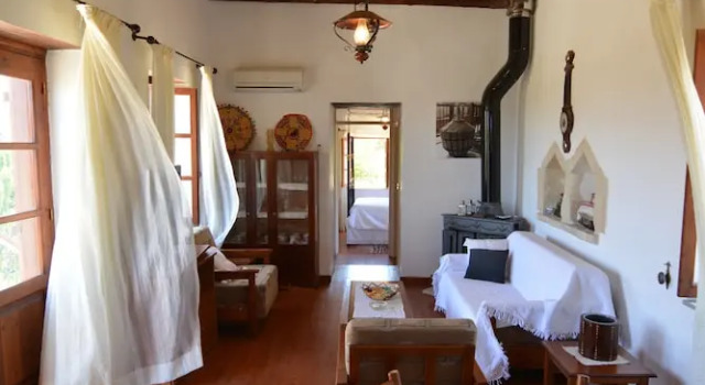 Апартаменты Comfort Elpidas Stone Houses