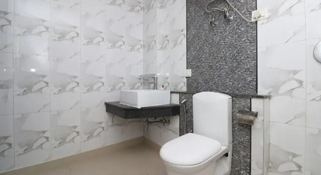 The Golden Circle by OYO Rooms, Забронировать Отель Манесар 