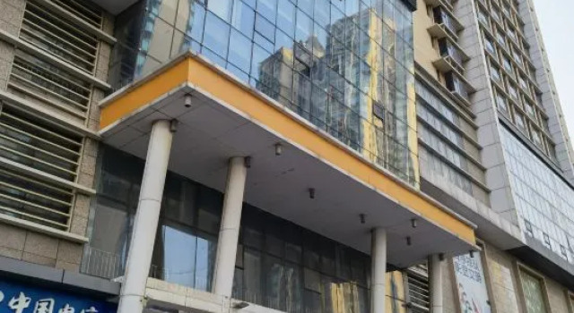 Ye and Chen E-sports Film Hotel (New Railway Station Evergrande Huafu Branch), Book Hotel Shijiazhuang Hebei
